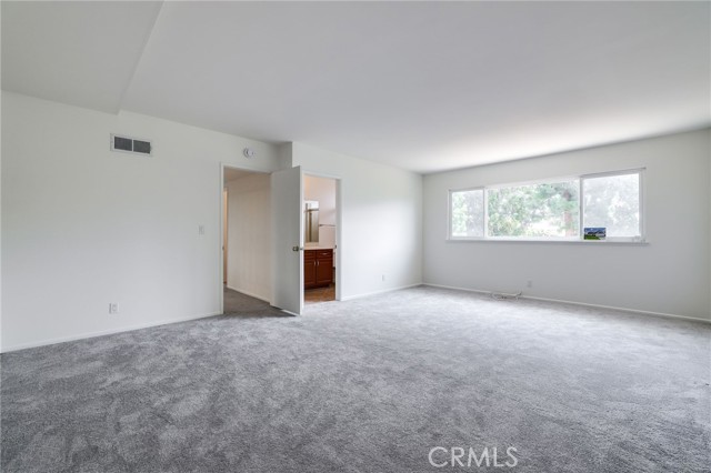 Detail Gallery Image 12 of 15 For 19082 Plum Tree Ln, Huntington Beach,  CA 92646 - 4 Beds | 3 Baths