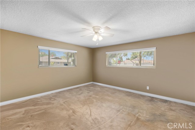 2304 Lewis Street, Santa Ana CA: https://media.crmls.org/medias/3c5b3a3b-8b15-43aa-9e3c-80143e8d8767.jpg
