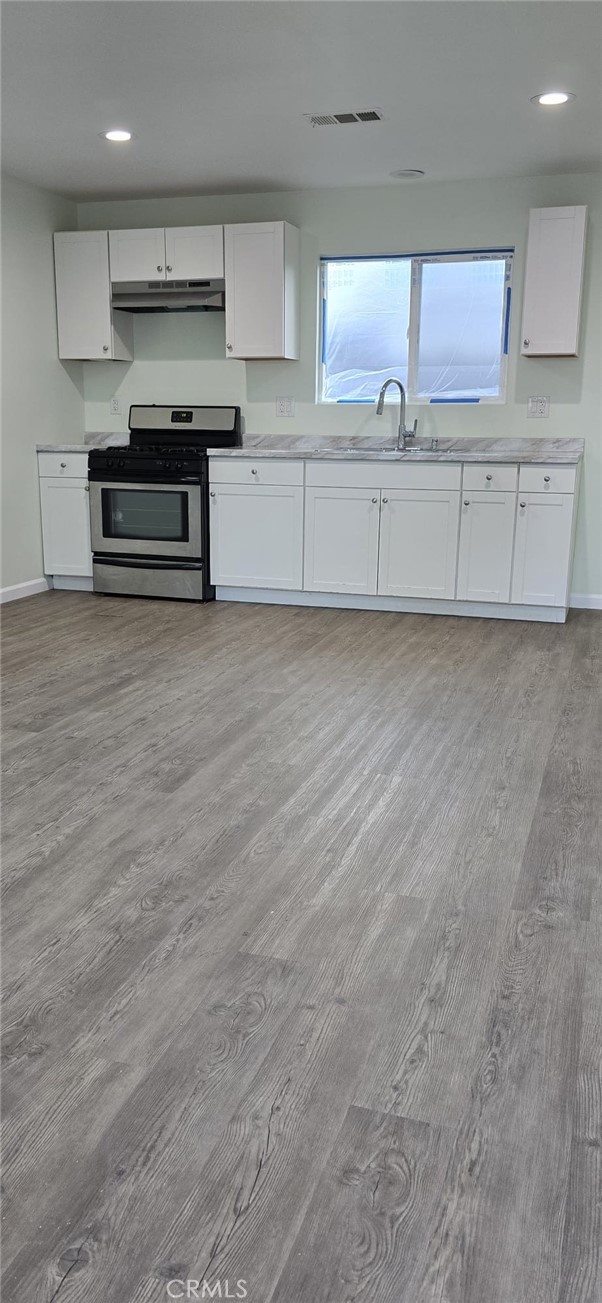 7728 Chimineas Avenue, Reseda CA: https://media.crmls.org/medias/3c5ba0f9-e574-4d8d-9495-f5ed7d17fdf0.jpg