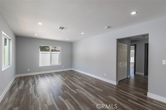6438 Day Street, Tujunga CA: https://media.crmls.org/medias/3c5ba414-bea6-456c-8c7a-7cc1918915f8.jpg