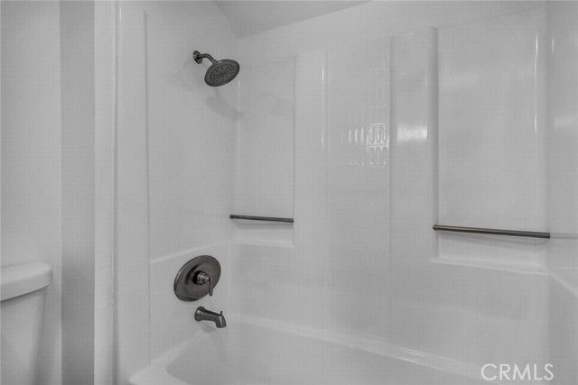 Detail Gallery Image 17 of 33 For 21333 Lassen St 2k,  Chatsworth,  CA 91311 - 2 Beds | 1/1 Baths