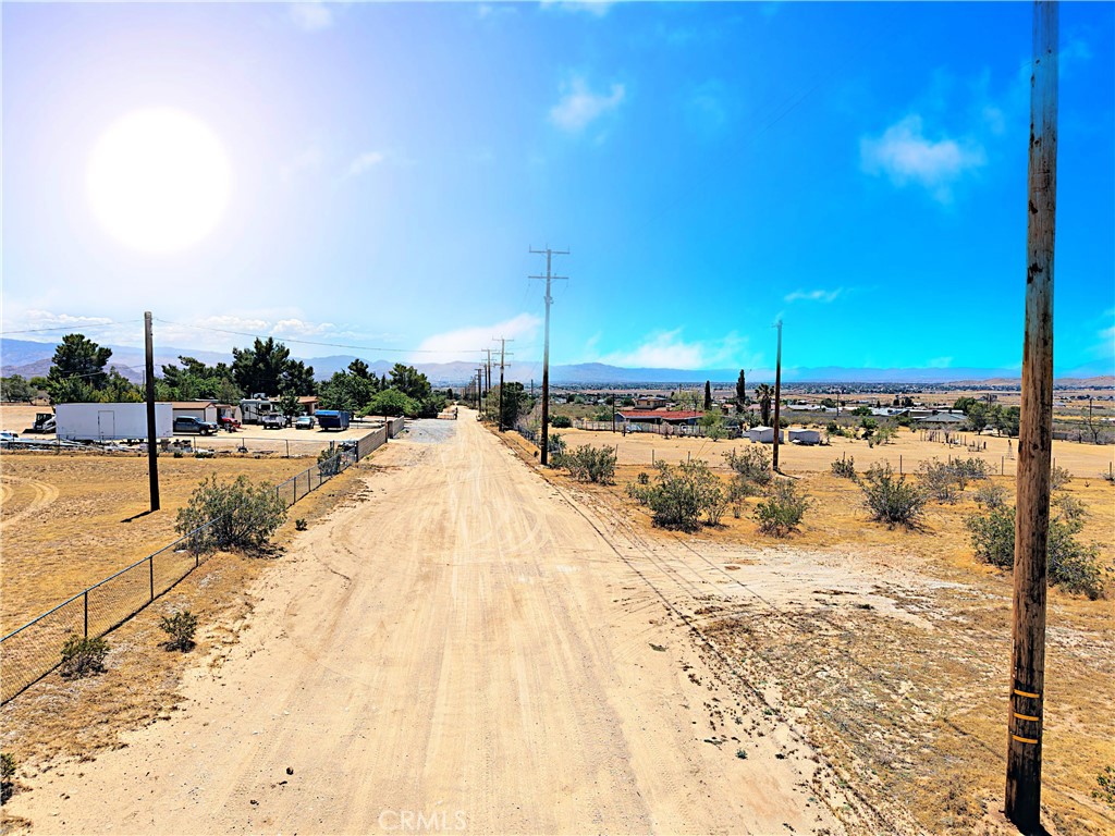 https://media.crmls.org/medias/3c5cfac3-7351-45fd-af26-c6bea6b12a51.jpg?preset=X-Large