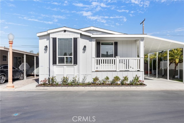 Front Image Thumbnail for CROC25240184