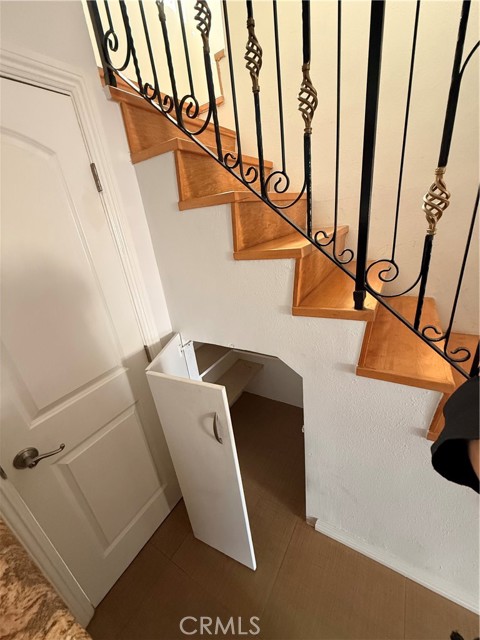 Detail Gallery Image 6 of 25 For 345 W Acacia, Glendale,  CA 91204 - 2 Beds | 2/1 Baths