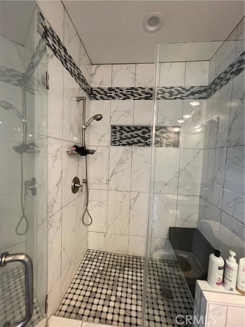 Detail Gallery Image 14 of 40 For 17183 Sunburst, –,  CA 91325 - 3 Beds | 4/1 Baths