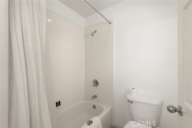Detail Gallery Image 59 of 71 For 22601 Gault St, West Hills,  CA 91307 - 5 Beds | 3 Baths