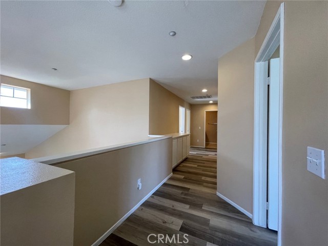 Detail Gallery Image 21 of 39 For 1434 Haddington Dr, Riverside,  CA 92507 - 4 Beds | 2/1 Baths