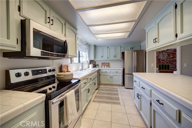 1629 Hillsboro Drive, Santa Maria CA: https://media.crmls.org/medias/3c5e3514-2f7a-43fd-9c15-7c9896385455.jpg