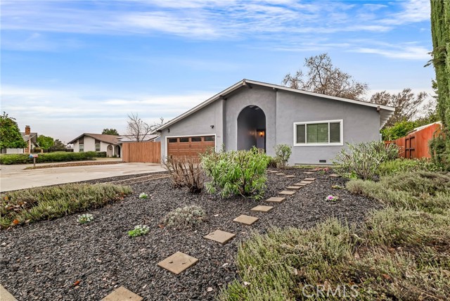 Detail Gallery Image 1 of 67 For 1016 Lori Dr, Chico,  CA 95973 - 3 Beds | 2 Baths