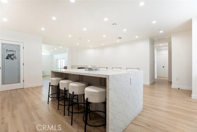 Detail Gallery Image 11 of 57 For 7106 Teesdale Ave, North Hollywood,  CA 91605 - 3 Beds | 2 Baths