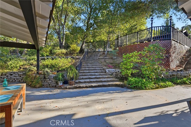 15936 Valley Wood Road, Sherman Oaks CA: https://media.crmls.org/medias/3c5f048d-41e6-42c1-b111-a0ad1568dfa5.jpg