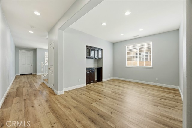 Detail Gallery Image 6 of 28 For 32056 Red Mountain, Temecula,  CA 92592 - 4 Beds | 2/1 Baths