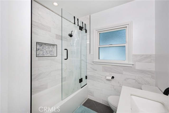 Detail Gallery Image 24 of 50 For 1238 N Kenwood, Burbank,  CA 91505 - – Beds | – Baths