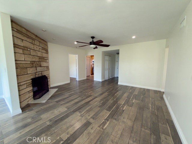 Detail Gallery Image 5 of 28 For 18648 Gledhill, Northridge,  CA 91324 - 4 Beds | 2 Baths