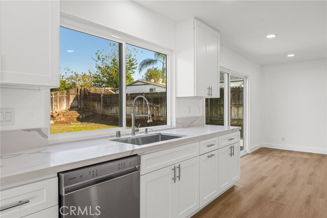 Detail Gallery Image 12 of 43 For 22042 Tanager, Grand Terrace,  CA 92313 - 4 Beds | 2/1 Baths