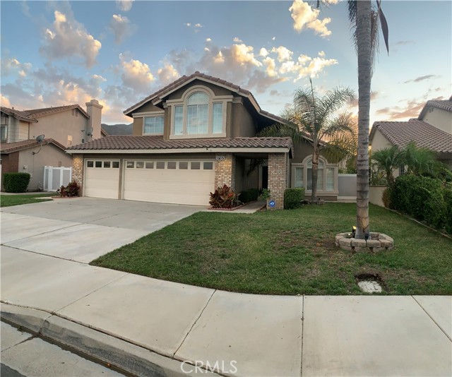 Detail Gallery Image 2 of 7 For 27157 Echo Canyon Ct, Corona,  CA 92883 - 4 Beds | 2/1 Baths