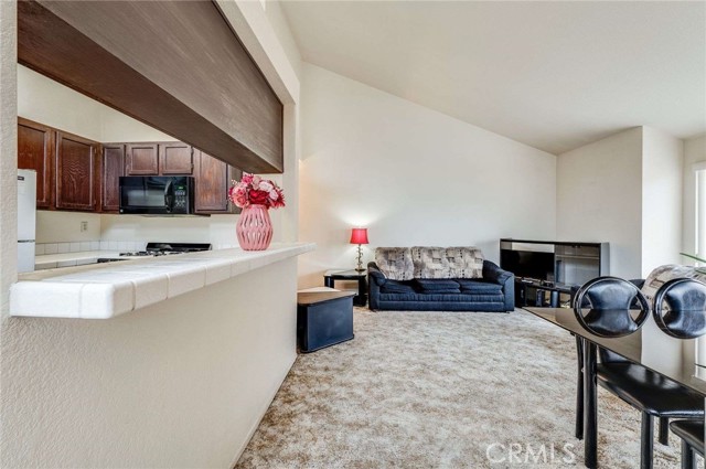 Detail Gallery Image 9 of 29 For 543 E Hazel St #1,  Inglewood,  CA 90302 - 2 Beds | 2 Baths