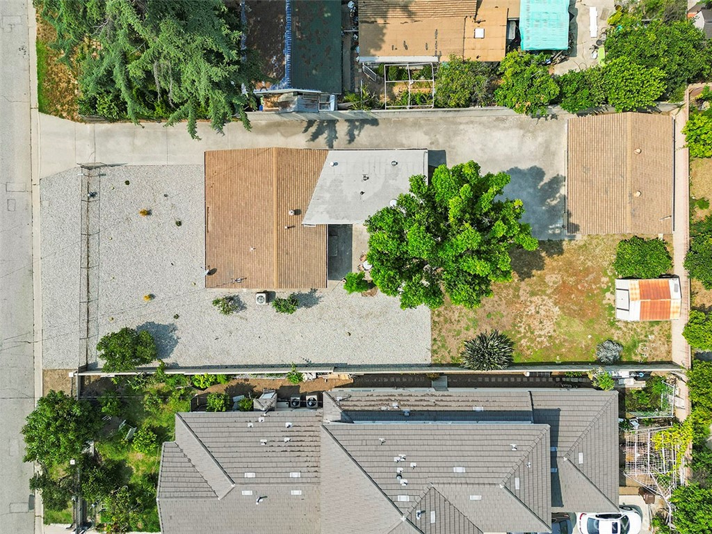https://media.crmls.org/medias/3c620da0-358d-4989-ad3f-504c2938ffd2.jpg?preset=X-Large