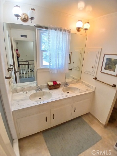 Detail Gallery Image 40 of 42 For 8184 Cielo Vista Dr, Whittier,  CA 90605 - 5 Beds | 3 Baths