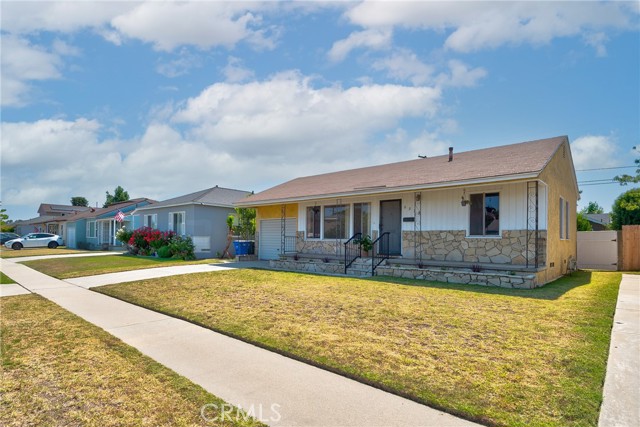 5223 Montair Avenue, Lakewood CA: https://media.crmls.org/medias/3c62ab72-90d1-46c6-9673-3d664e1ab0b7.jpg