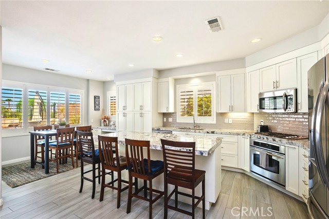 Detail Gallery Image 7 of 38 For 42911 Dell Lago Ct, Indio,  CA 92203 - 3 Beds | 2 Baths