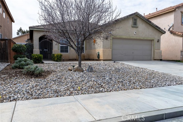 Detail Gallery Image 2 of 26 For 9382 Dragon Tree, Hesperia,  CA 92344 - 3 Beds | 2 Baths