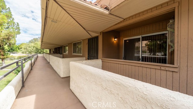 Detail Gallery Image 11 of 17 For 2875 N Los Felices Rd #211,  Palm Springs,  CA 92262 - 1 Beds | 1 Baths