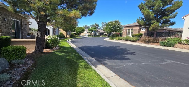 240 Glenview Lane, Hemet CA: https://media.crmls.org/medias/3c64494d-6b4a-4438-8c1d-5dd9014954f2.jpg