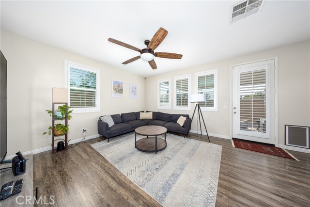 Detail Gallery Image 8 of 34 For 12068 Preston, Grand Terrace,  CA 92313 - 3 Beds | 2/1 Baths