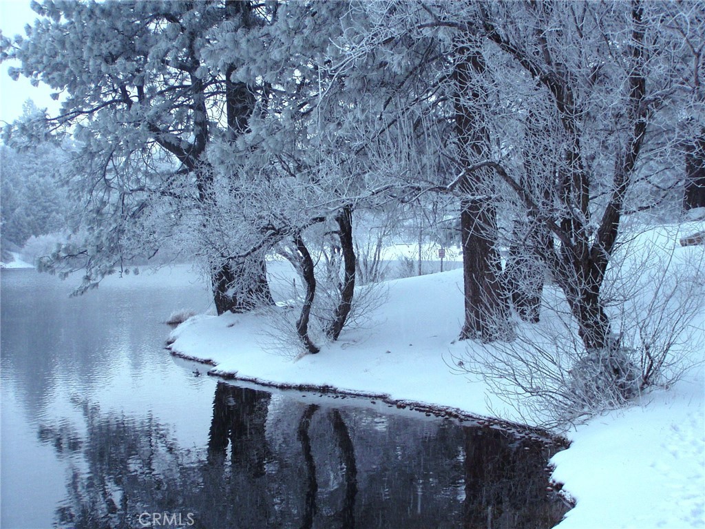 https://media.crmls.org/medias/3c657c7c-5980-4317-b0bf-21a9f0bf59a5.jpg?preset=X-Large