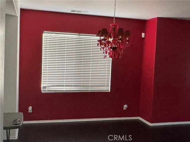 Detail Gallery Image 4 of 10 For 6134 Archwood Way, Palmdale,  CA 93552 - 4 Beds | 3 Baths