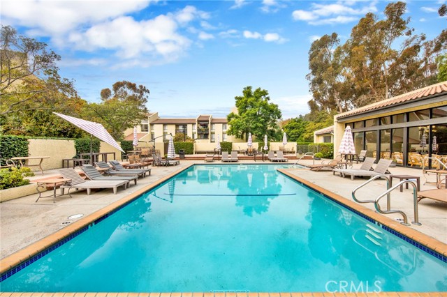 4040 Via Marisol, Highland Park CA: https://media.crmls.org/medias/3c66206d-2469-4c54-91b9-c4f5047757c7.jpg