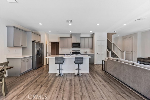 Detail Gallery Image 7 of 29 For 15971 Aventurine Ln, Chino,  CA 91708 - 3 Beds | 2/1 Baths