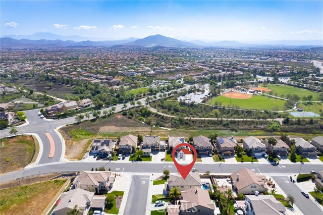 30461 Savoie Street, Murrieta CA: https://media.crmls.org/medias/3c670a63-9c92-4f98-809c-dbf8bee1dabb.jpg
