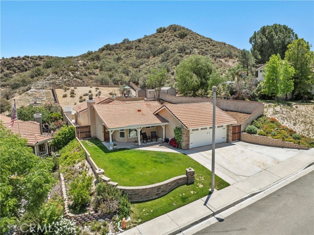 Detail Gallery Image 37 of 40 For 15242 Poppy Meadow St, Canyon Country,  CA 91387 - 3 Beds | 3 Baths