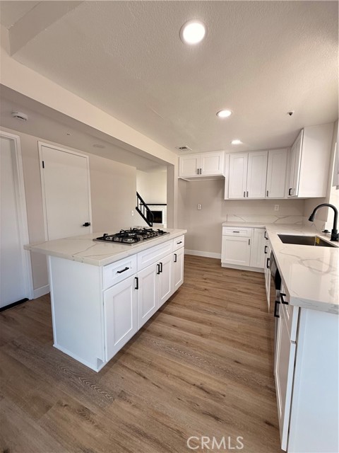Detail Gallery Image 9 of 19 For 17020 Micallef St, Fontana,  CA 92336 - 4 Beds | 2/1 Baths