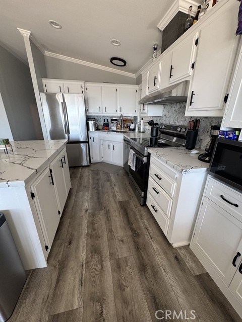 230 Thunderhead 2, Havasu Lake, CA 92363 Lane, Needles CA: https://media.crmls.org/medias/3c679df5-5846-4828-b382-72d008daf62b.jpg
