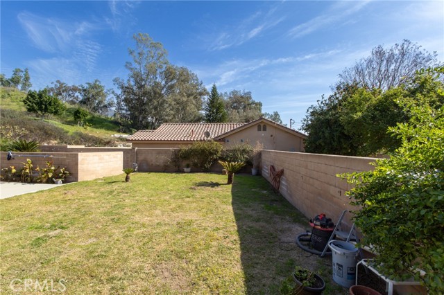 Detail Gallery Image 6 of 27 For 3772 Elm, San Bernardino,  CA 92404 - 4 Beds | 3 Baths