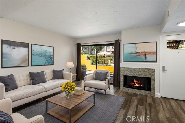 25712 Le Parc, Lake Forest CA: https://media.crmls.org/medias/3c67b610-4ffb-407b-a619-896d55d811e4.jpg