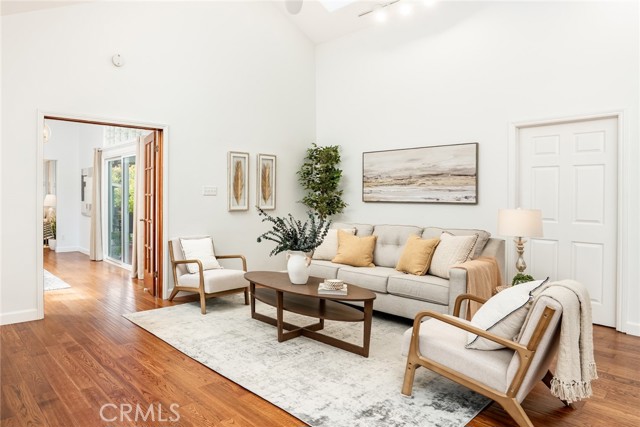 Detail Gallery Image 13 of 61 For 118 Adams Ave, Huntington Beach,  CA 92648 - 3 Beds | 2 Baths