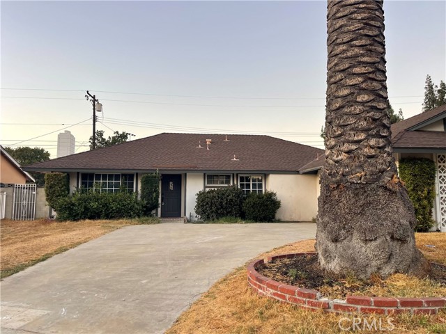 Detail Gallery Image 2 of 10 For 1584 Canoga Pl, Pomona,  CA 91767 - 4 Beds | 2 Baths