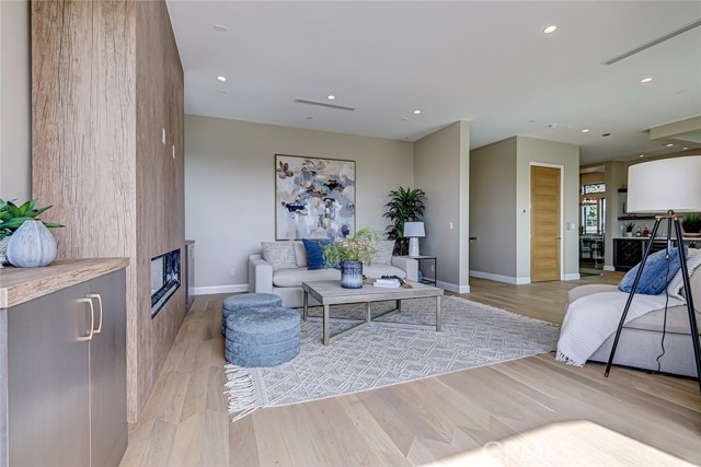 641 S Gertruda Avenue, Redondo Beach CA: https://media.crmls.org/medias/3c68eb2d-0748-4d15-ae77-a84393d8aba8.jpg