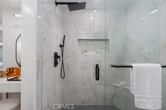 13762 Palace Way, Tustin CA: https://media.crmls.org/medias/3c690fc7-73bd-4c79-89a1-559c7dde71fe.jpg