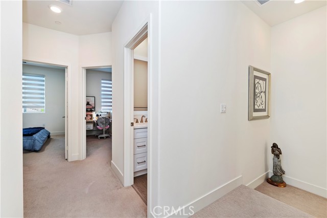 Detail Gallery Image 25 of 37 For 18287 Iris Ln, Yorba Linda,  CA 92886 - 4 Beds | 3/1 Baths