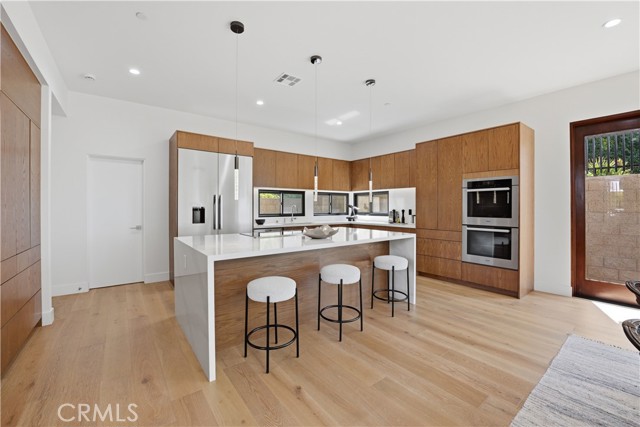 Detail Gallery Image 30 of 72 For 5108 Gordon Ln, San Diego,  CA 92109 - 4 Beds | 5/1 Baths