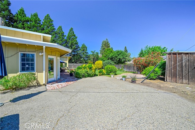 Image 65 of 67 For 1035 North Bear Creek Dr