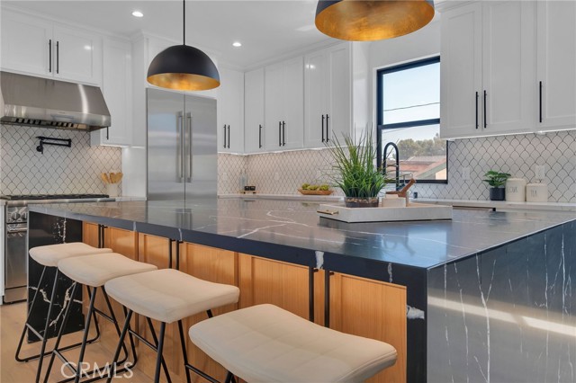 520 Lucia, Redondo Beach, California 90277, 4 Bedrooms Bedrooms, 0 ,4 BathroomsBathrooms,Residential,For Sale,Lucia,0,SB26171975