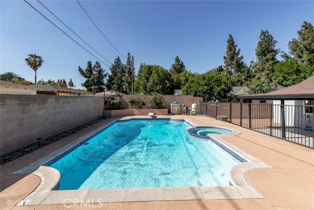 Detail Gallery Image 40 of 44 For 11127 Monogram Ave, Granada Hills,  CA 91344 - 3 Beds | 2 Baths