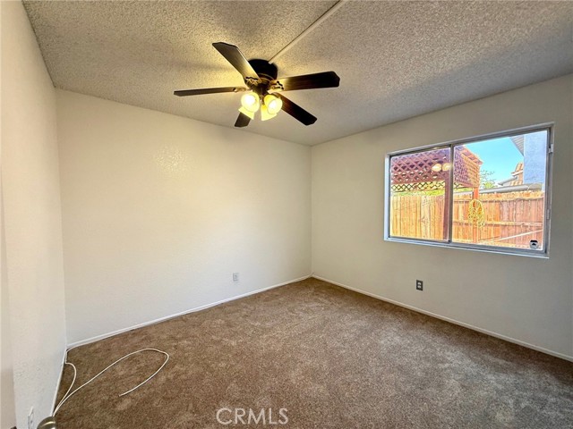 Detail Gallery Image 19 of 23 For 37509 Royal Ct, Palmdale,  CA 93552 - 4 Beds | 3 Baths