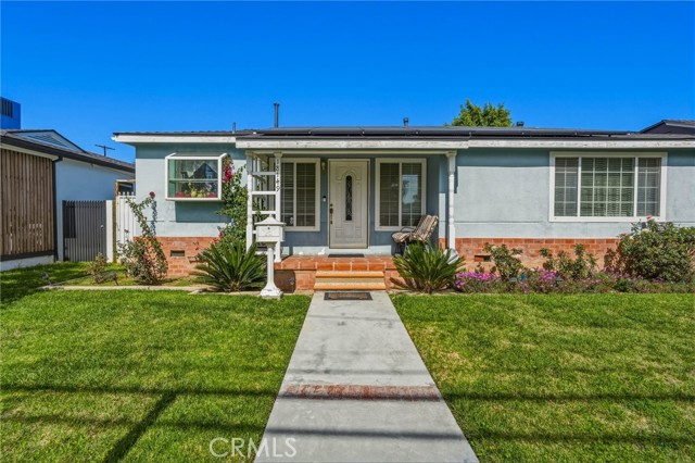 Detail Gallery Image 2 of 33 For 18149 Saticoy, Reseda,  CA 91335 - 3 Beds | 2 Baths